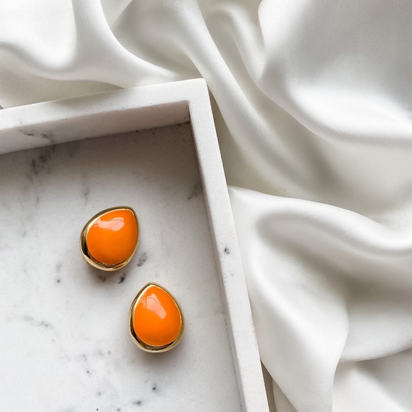 Retro 1990s Tiger Orange Teardrop Clip Earrings - Picture 4 of 7